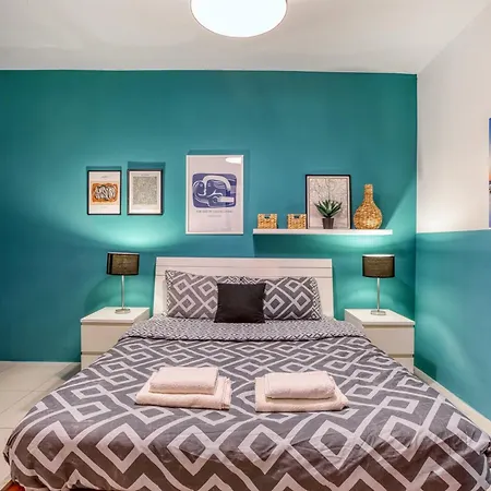 Stylish 2br Near Seafront * Sliema