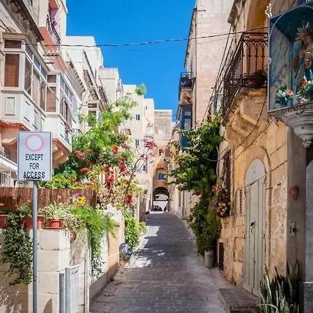 Stylish 2br Near Seafront Apartamento *