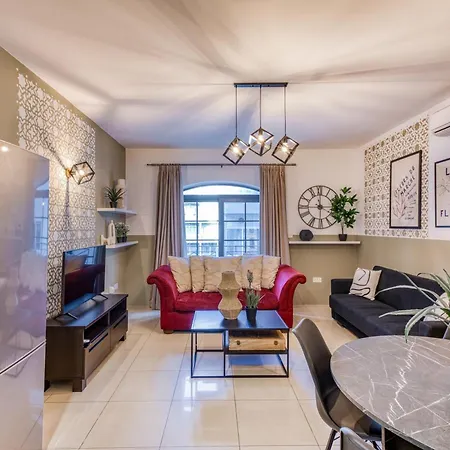 Stylish 2br Near Seafront Sliema