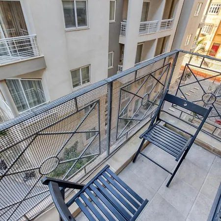 Stylish 2br Near Seafront Apartamento