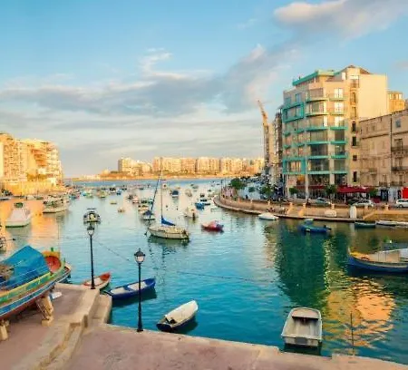 Stylish 2br Near Seafront Apartamento *